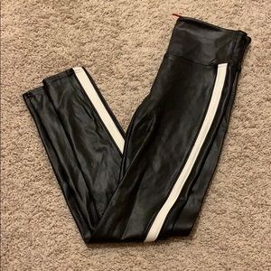 BRAND NEW SPANX LEGGINGS!